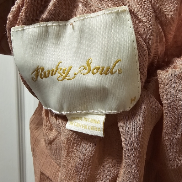 Dusty Pink Lightweight Lace Dress - Picture 5 of 6